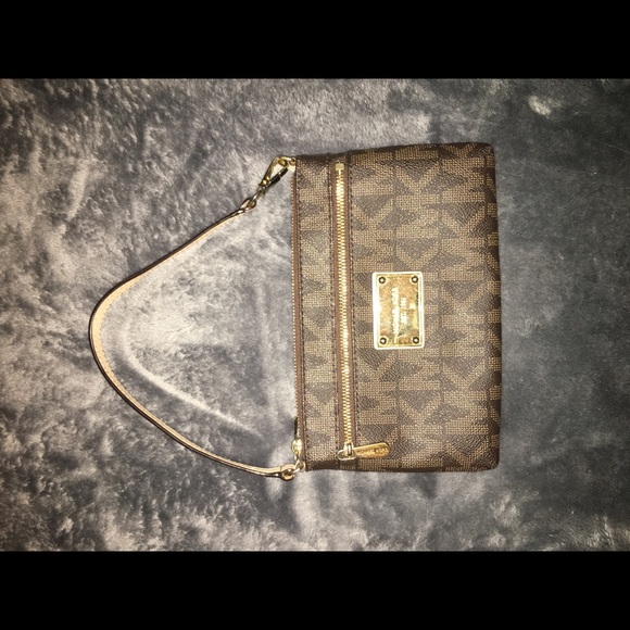 Michael Kors wristlet/purse/wallet - Picture 2 of 4